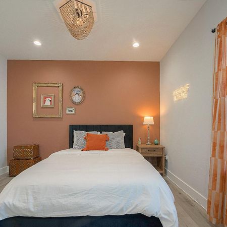 Modern Home Near Downtown With Fast Wifi, Bbq, Games & Ev Equipped! 休斯敦 外观 照片