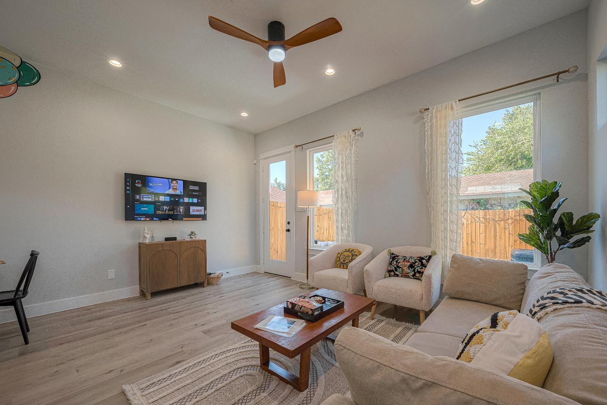 Modern Home Near Downtown With Fast Wifi, Bbq, Games & Ev Equipped! 休斯敦 外观 照片
